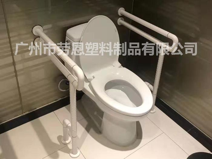 公共殘疾人廁所的衛(wèi)生間扶手和其他設施的具體尺寸是多少？