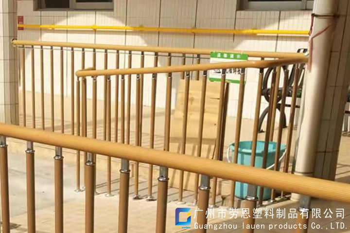 【佛山順德】無(wú)障礙坡道扶手，讓殘障老人們的出入更安全！